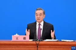 王毅阐述中方在乌克兰危机上的立场,倡导和平解决，推动国际共识”