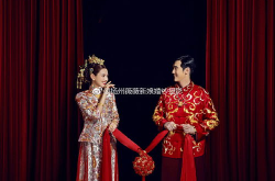 薇薇新娘婚纱照价格,价格透明，品质卓越，记录爱情美好瞬间