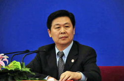 徐显明,探索法治精神与时代发展的深刻内涵